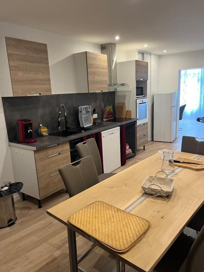 Appartement T4 140 M2 Spacieux Et Calme Pour 8 Personnes 뤼생소베르 외부 사진